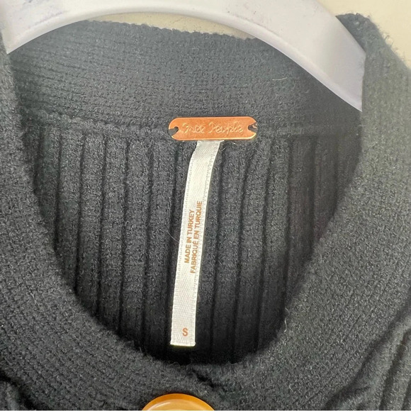 Free People Naiome Micro Sweater Vest Cropped Boxy Ribbed Knit Button Front - Picture 7 of 10